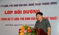 Khai mạc Lớp bồi dưỡng nâng cao trình độ lý luận, phê bình văn học nghệ thuật