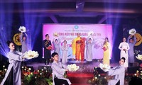 Chương trình văn nghệ ” Vu Lan - Văn hóa tình người”