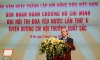 Giai cấp nông dân, nền kinh tế nông nghiệp và khu vực nông thôn luôn là trụ đỡ của nền kinh tế khi đất nước gặp khó khăn