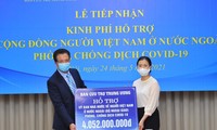 Tiếp nhận hơn 4 tỷ đồng hỗ trợ cộng đồng người Việt Nam ở nước ngoài phòng, chống dịch Covid-19