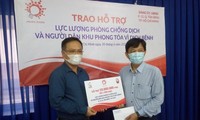 Chung tay ủng hộ lực lượng phòng chống dịch ở Thành phố Hồ Chí Minh