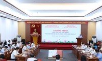 Phát động chương trình “Toàn dân đoàn kết, ra sức phòng, chống dịch COVID-19”