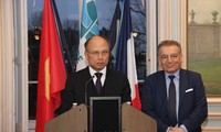 Thành phố Choisy le Roi (Pháp) kỷ niệm 50 năm ngày ký Hiệp định Paris