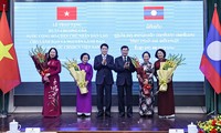 Chủ tịch nước Lương Cường và Tổng Bí thư, Chủ tịch nước Lào dự Lễ trao huân chương của Lào cho lãnh đạo cấp cao Việt Nam
