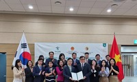 Tổng Hội người Việt Nam tại Hàn Quốc và Hana Bank chung tay vì sự phát triển của người Việt tại Hàn Quốc