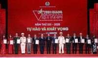 Chương trình “Vinh quang Việt Nam“- Khơi dậy khát vọng vươn mình của dân tộc