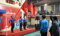 Tuổi trẻ cả nước chào cờ đồng loạt, hướng về sự kiện chính trị trọng đại của đất nước
