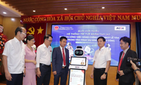 Phường Vũng Tàu dùng Robot AI hướng dẫn người dân làm thủ tục hành chính