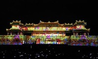 Dazzling artistic light displays at Hue imperial city’s Ngo Mon