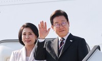 South Korean President expects President Trump to help establish peace with North Korea