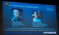 French, U.S. scientists share 2012 Nobel Physics Prize