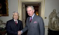 Party leader Nguyen Phu Trong meets Prince Charles