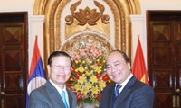 Enhancing Vietnam, Laos ties