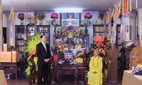 President visits Vietnam Buddhist Sangha Supreme Patriarch