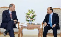 Prime Minister Nguyen Xuan Phuc receives German Ambassador