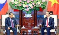 President commends Vietnam-Laos parliamentary cooperation