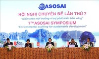 Vietnam's economic growth integrated with social progress, environmental protection