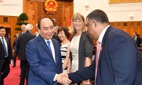 PM: Vietnam continues open visa policy to promote tourism