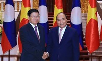 Lao PM arrives in Vietnam for meeting of inter-governmental committee