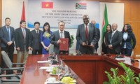 Vietnam, South Africa enhance economic, trade links