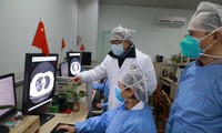 As Coronavirus death toll hits 425, China agrees to  US help to fight outbreak