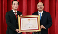 Ministry of Construction’s former leaders honored