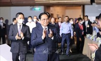 PM Pham Minh Chinh attends 4th Vietnam Economic Forum