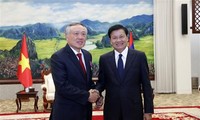 Chief Justice of Supreme People’s Court of Vietnam pays courtesy calls on Lao leaders