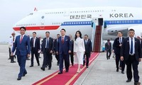 RoK President arrives in Hanoi, starting State visit to Vietnam