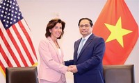 PM suggests Vietnam, US create cooperation breakthroughs