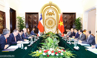 Foreign Minister holds talks with Chilean counterpart