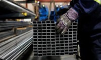 Trump halts plan for 50% steel and aluminium tariffs on Canada