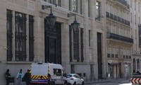 France foils attempted bombing outside US bank in Paris