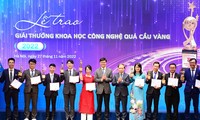 10 cá nhân xuất sắc nhận Giải thưởng Khoa học công nghệ Quả Cầu Vàng