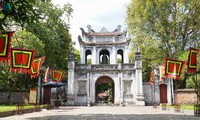 Hanoi's relic sites reopen to visitors