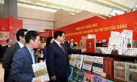 제14차 베트남 당 대회 맞아 기록물 및 도서 전시 행사, 1월 26일까지 다낭시에서 개최