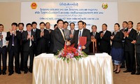 Vietnam y Laos intensifican cooperación entre sus Ministerios de Finanzas 