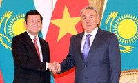 Culmina la visita del presidente vietnamita a Kazajstán 