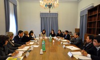 Vietnam e Italia dialogan de religión y creencias 