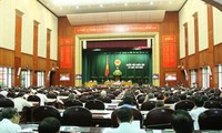 Parlamento vietnamita analiza proyecto de modificación constitucional