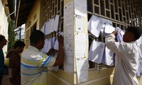 Publica Cambodia votos de partidos en elecciones parlamentarias