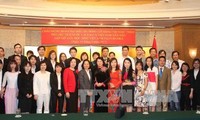 Vicepresidenta vietnamita se reúne con estudiantes nacionales en ciudad japonesa de Fukuoka