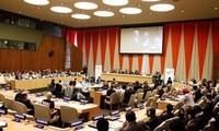 Vietnam preside un coloquio sobre cibernética, comunicación y reducción de pobreza