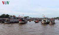 Turismo vietnamita atrae una gran cantidad de viajeros en días festivos 