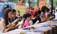 Inauguran la primera Calle del Libro de Hue