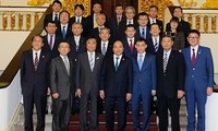 Premier vietnamita insta a una mayor cooperación con la prefectura japonesa de Fukuoka 