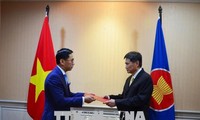 Vietnam comprometido a construir una fuerte comunidad Asean 