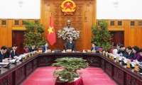 Primer ministro de Vietnam revisa preparativos del Tet 2020 en localidades remotas