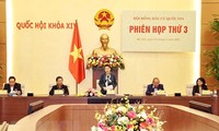 Líder del Parlamento de Vietnam preside tercera reunión del Consejo Electoral Nacional