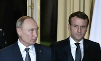  Presidentes de Rusia y Francia conversan sobre Ucrania